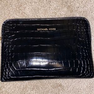 NWOT MK Clutch